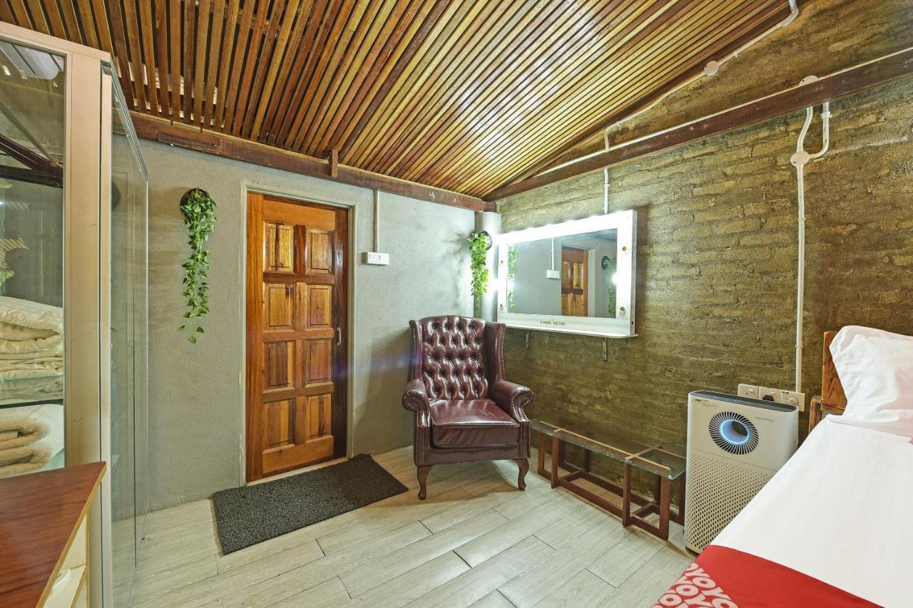 ג'ראנטוט Oyo 90636 Teratak Zakiah Chalet מראה חיצוני תמונה