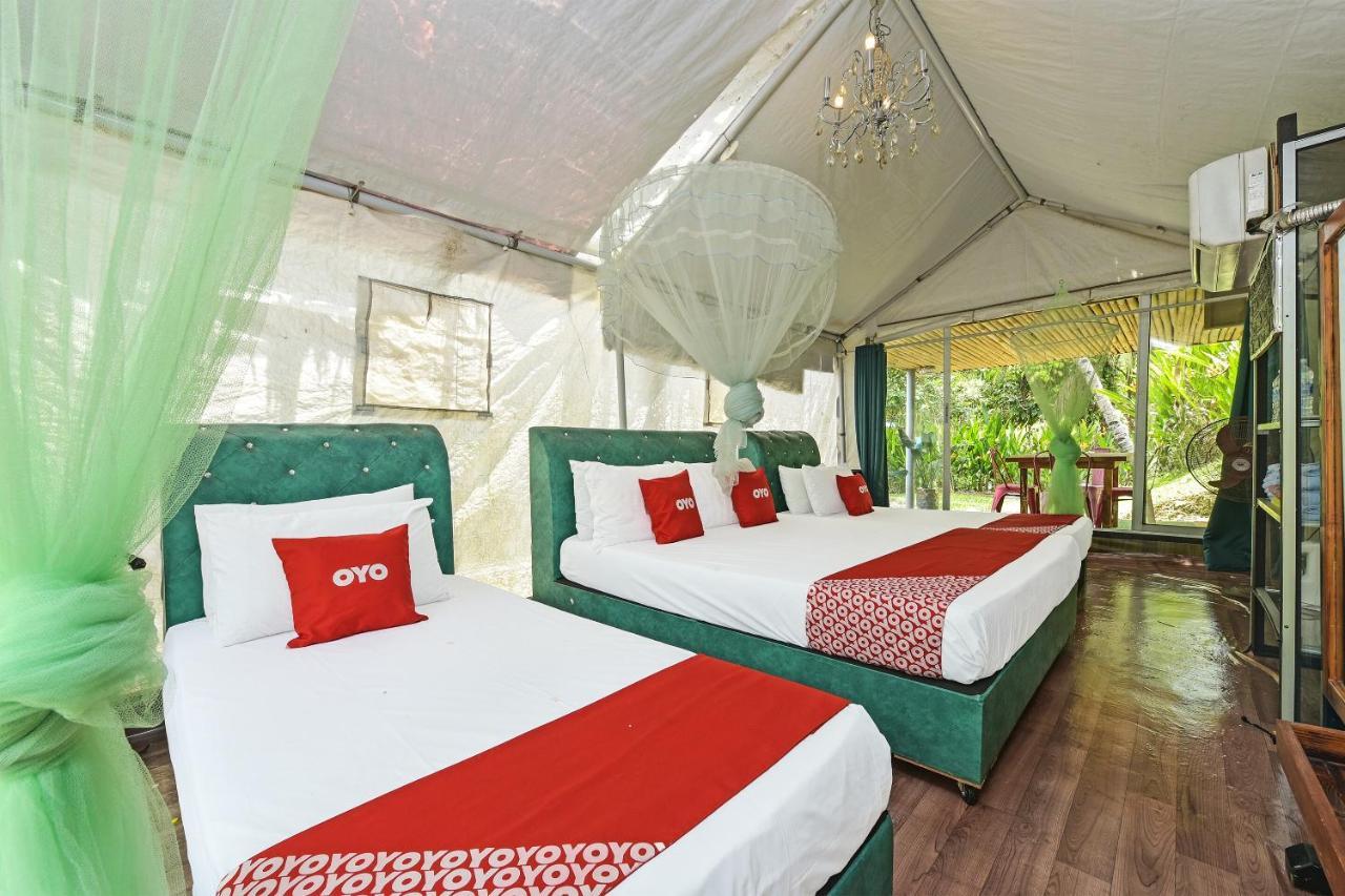 ג'ראנטוט Oyo 90636 Teratak Zakiah Chalet מראה חיצוני תמונה