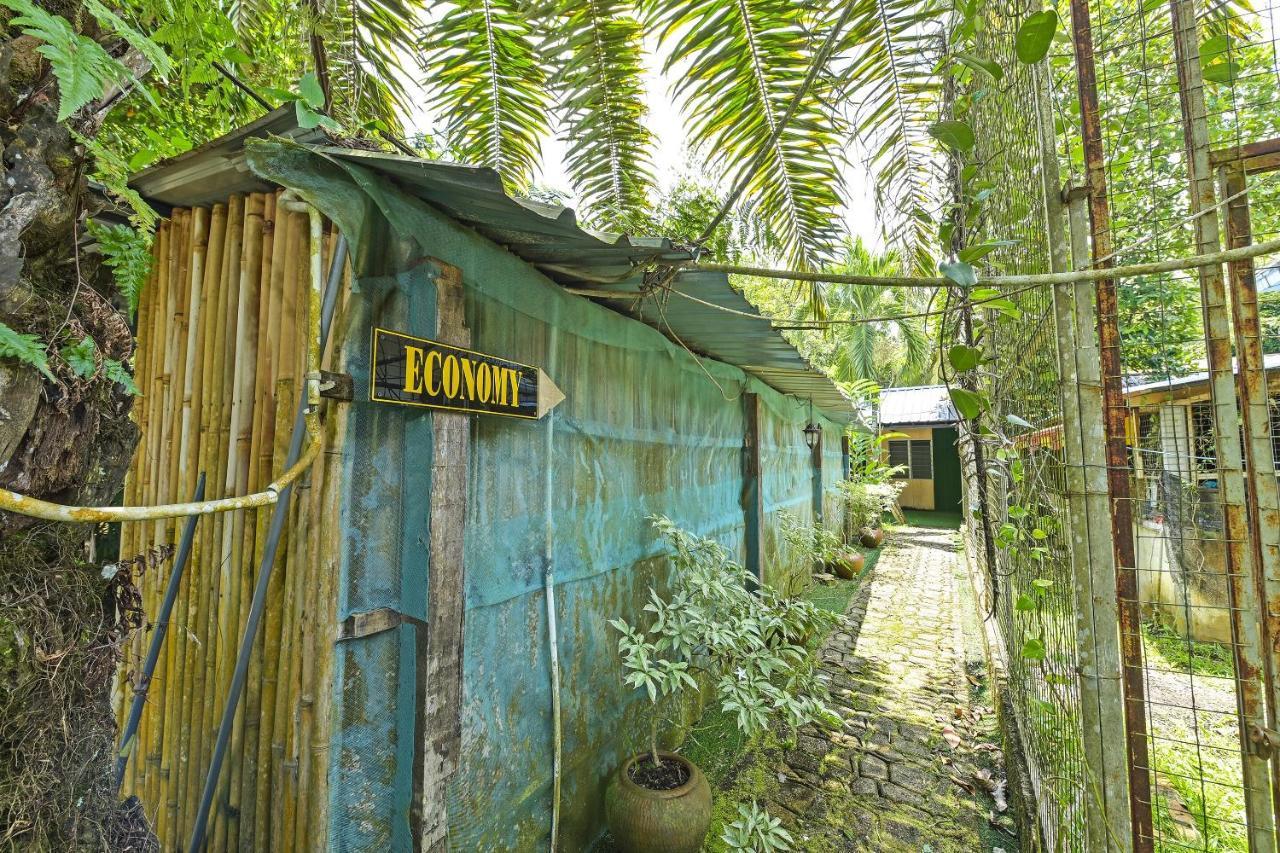 ג'ראנטוט Oyo 90636 Teratak Zakiah Chalet מראה חיצוני תמונה