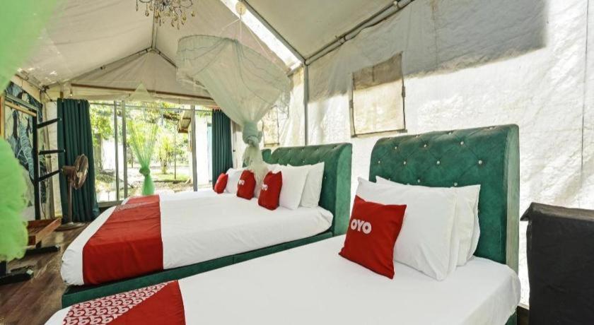 ג'ראנטוט Oyo 90636 Teratak Zakiah Chalet מראה חיצוני תמונה
