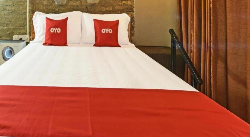 ג'ראנטוט Oyo 90636 Teratak Zakiah Chalet מראה חיצוני תמונה